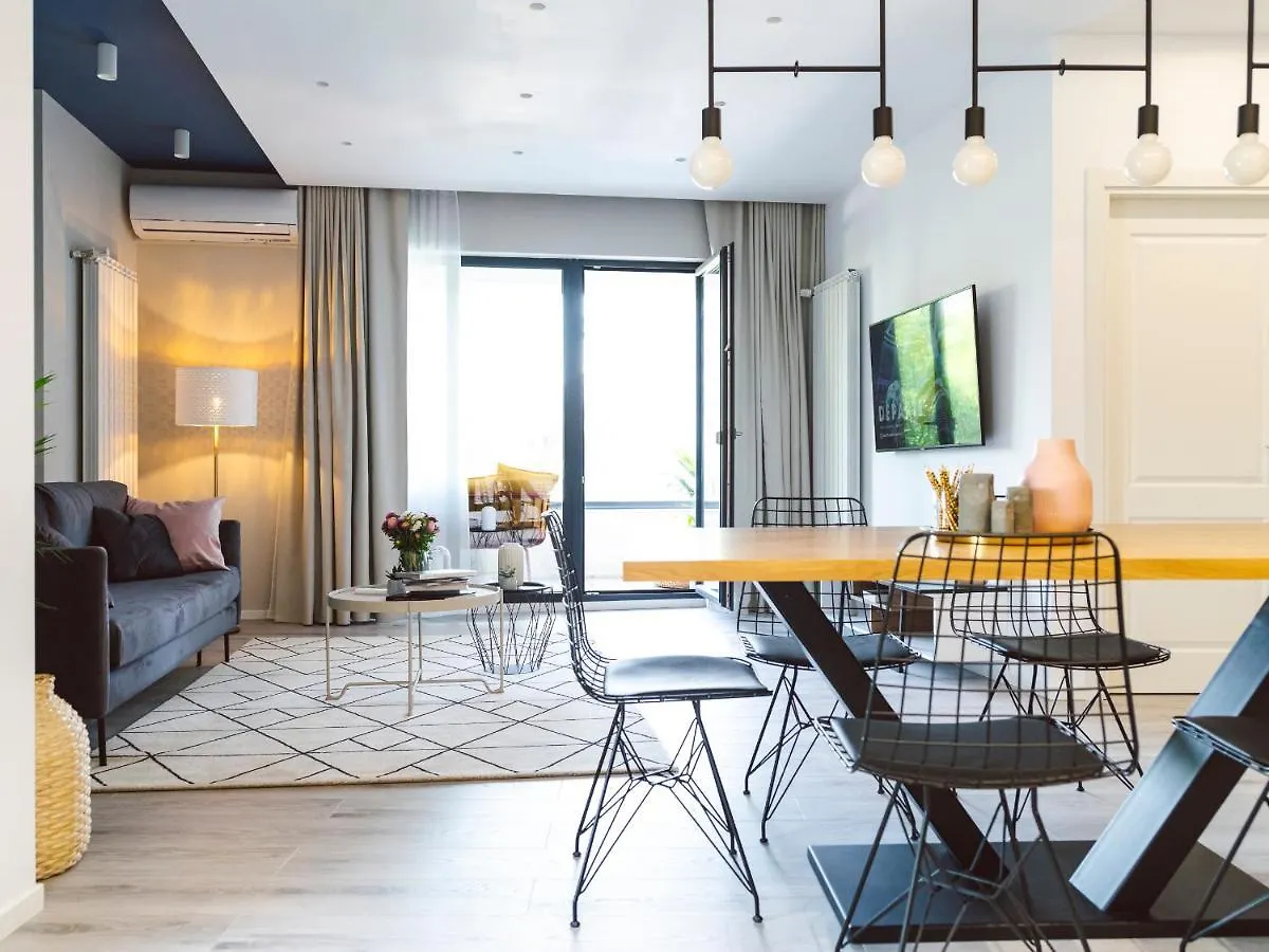 Union Pearl - City Center-Sky Bar At 12Th Floor 부쿠레슈티